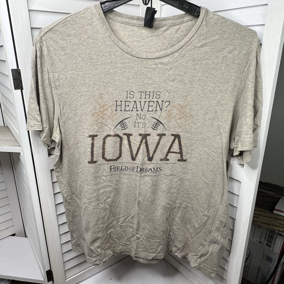 Field of Dreams Iowa T-Shirt Is This Heaven Baseball Graphic Tee District Large - Picture 1 of 7